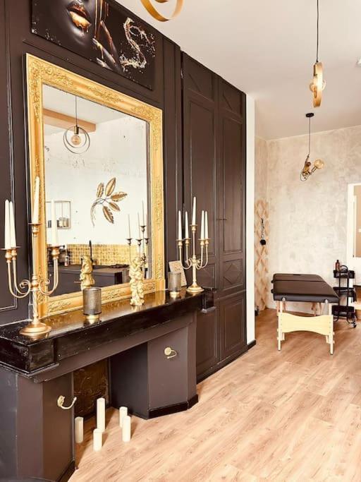 Love Room « L'Etreinte Doree » Илье Экстерьер фото