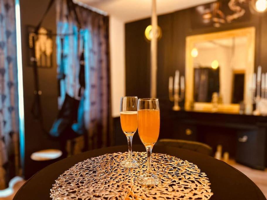 Love Room « L'Etreinte Doree » Илье Экстерьер фото